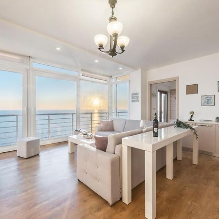 Blue Heaven -Full Sea View Brand New Apartment Durrës Exteriör bild