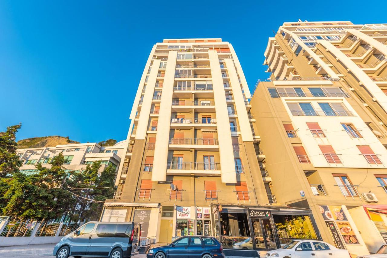Blue Heaven -Full Sea View Brand New Apartment Durrës Exteriör bild