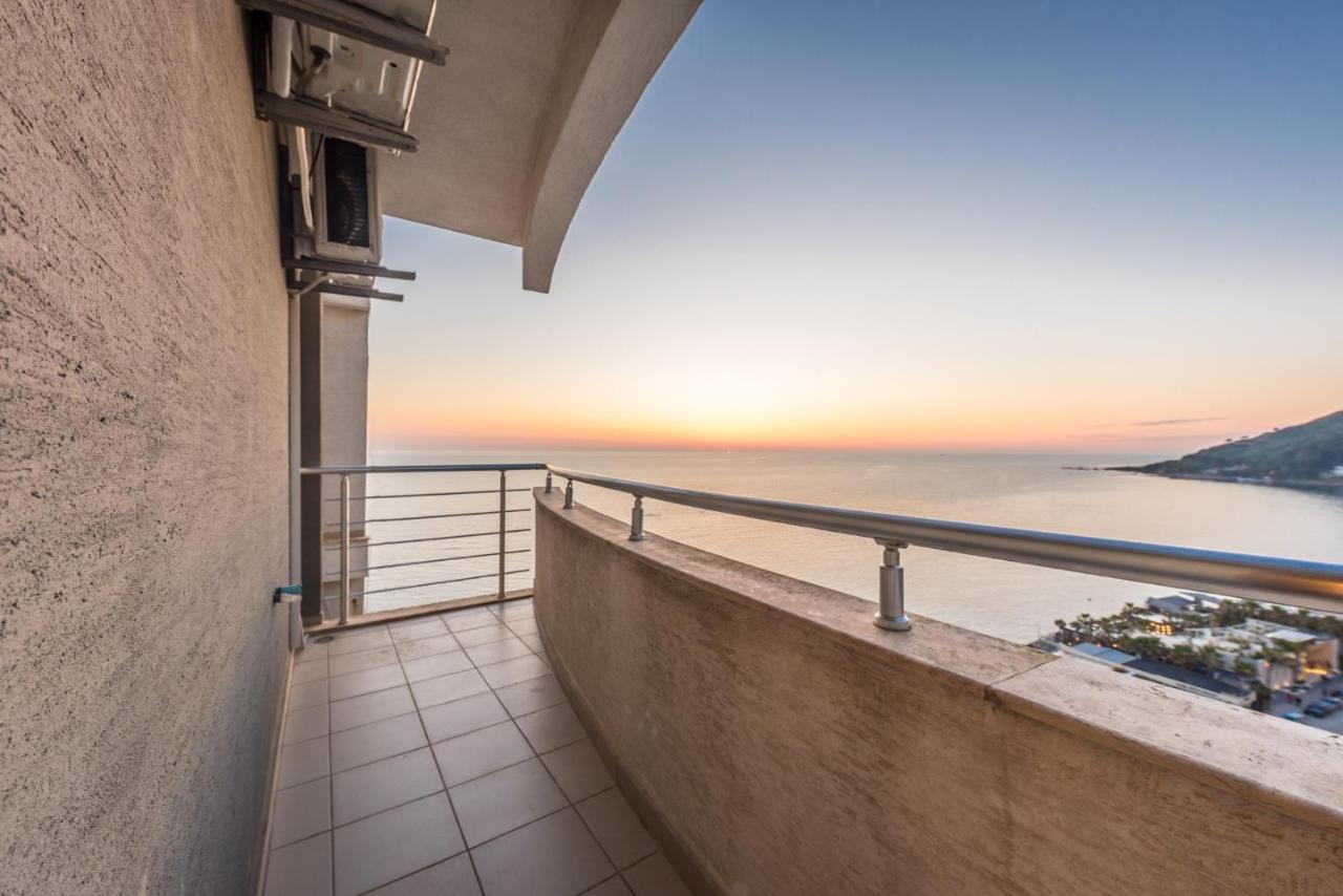 Blue Heaven -Full Sea View Brand New Apartment Durrës Exteriör bild